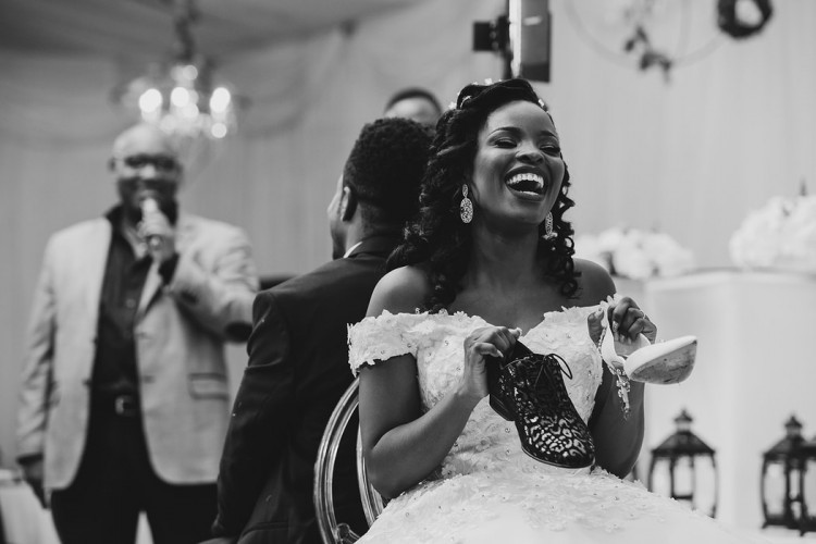 Can wedding photos document your wedding story?